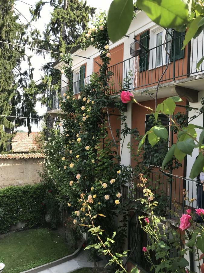 Bed & Roses Meni Apartman La Morra Kültér fotó