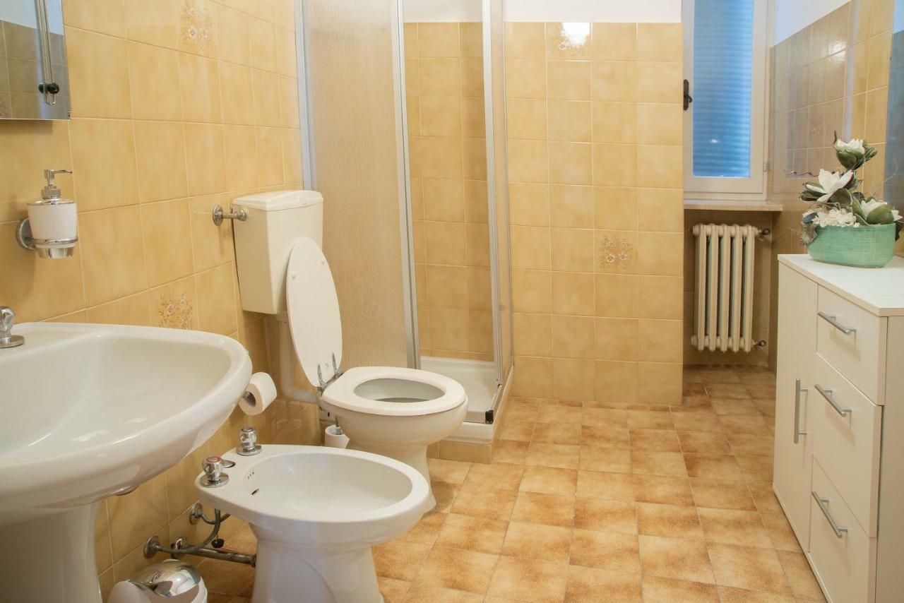 Bed & Roses Meni Apartman La Morra Kültér fotó